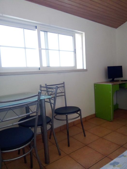 Grândola t2( estudio)segundo andar, junto ao mercado municipal