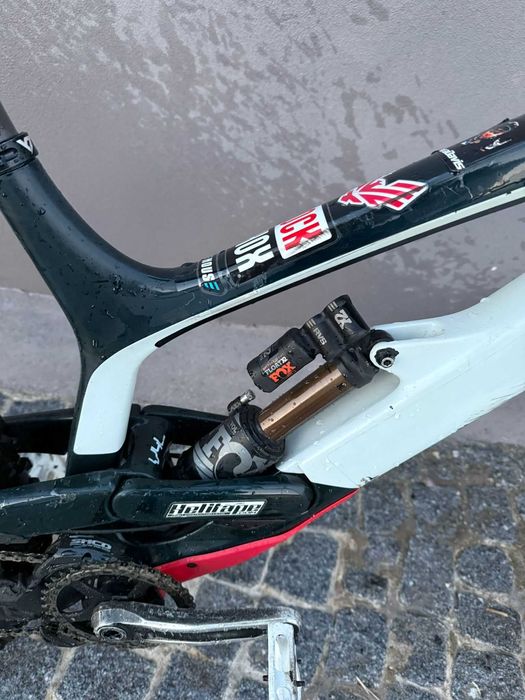 YT Tues CF Pro Bike L 2018 27,5