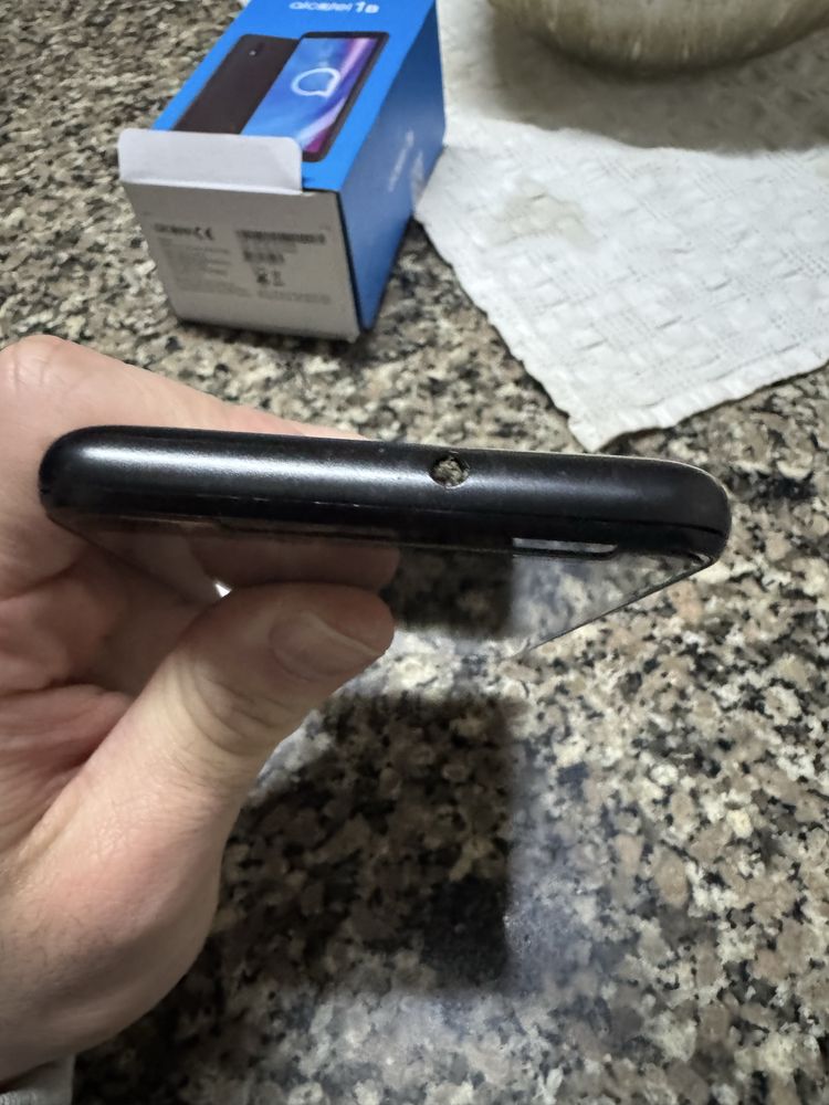 Vendo Alcatel 1B