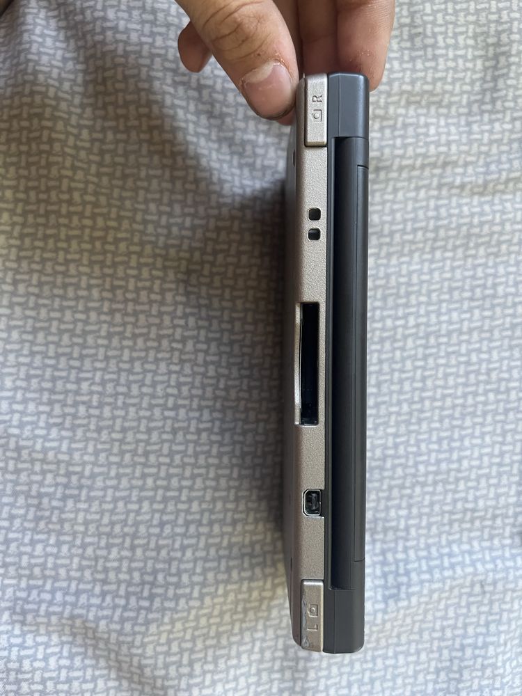Nintendo dsi xl bronze 16 gb