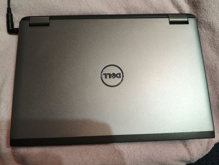 Laptop Dell Vostro 3560