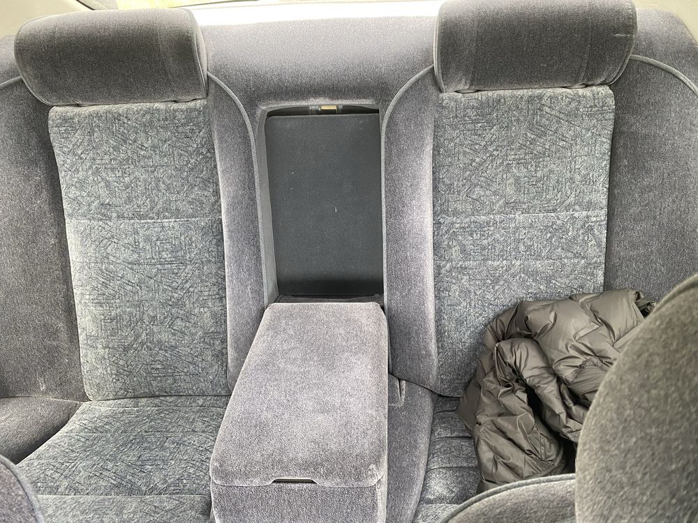 Nissan Gloria 2.5