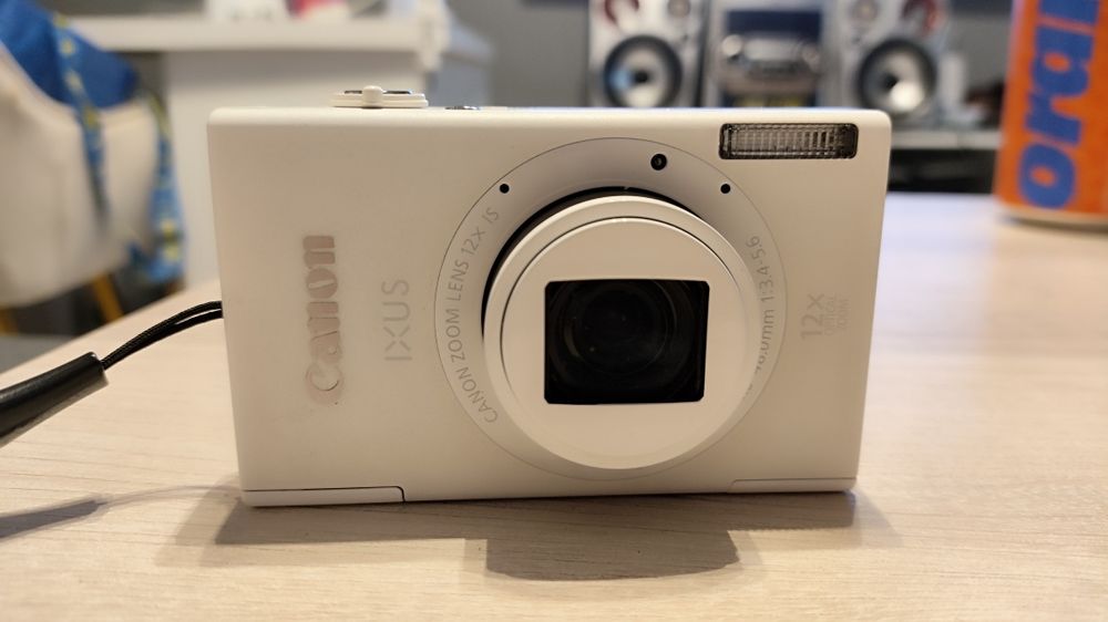 Canon IXUS 510 HS – Full HD, 12× zoom, stan bardzo dobry + ładowarka