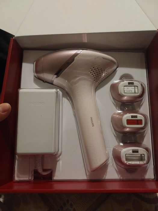 Фотоепілятор PHILIPS Lumea 9000