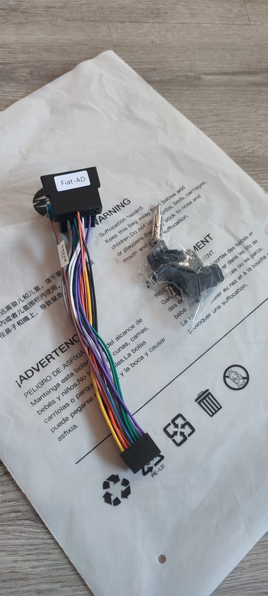 Rádio 2 DIN universal

Novo, sem nenhum uso. Comprado o modelo errado.