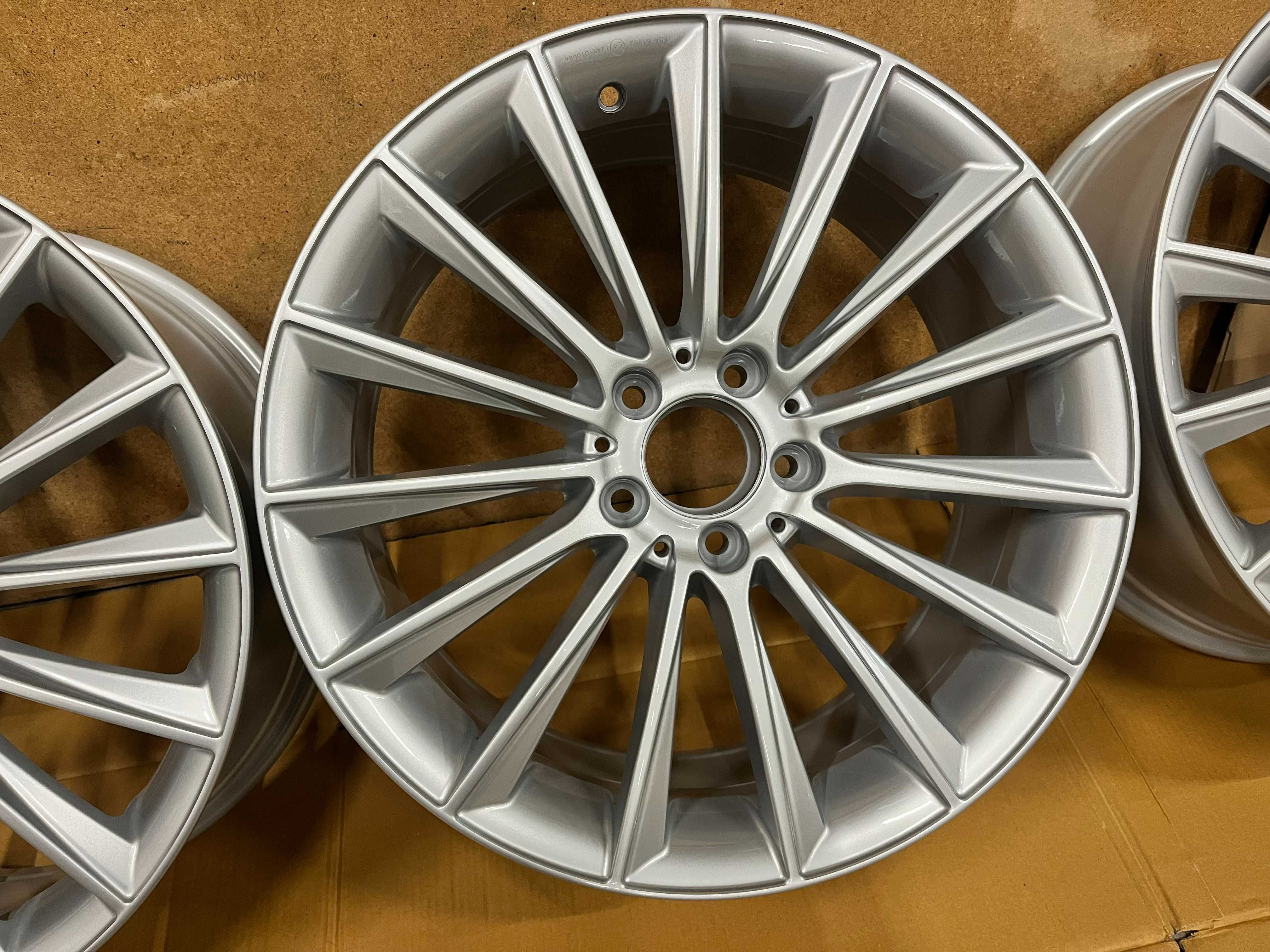 Felgi Fondmetal 8jx19 5x112 et48 komplet Mercedes BMW VW AUDI Skoda