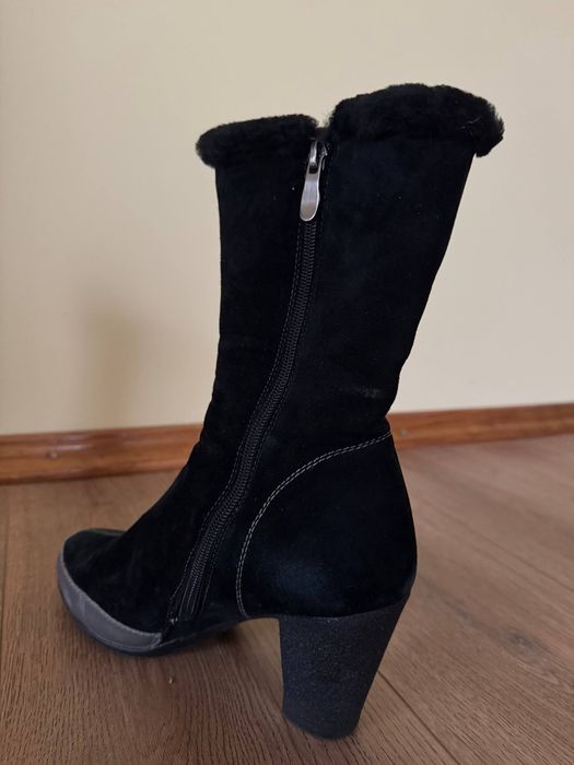 Завшеві натуральні зимові чобітки на кожушку