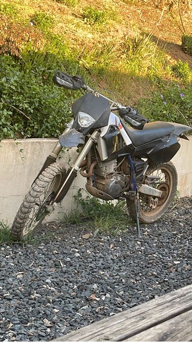 Yamaha TT 600 R matriculada