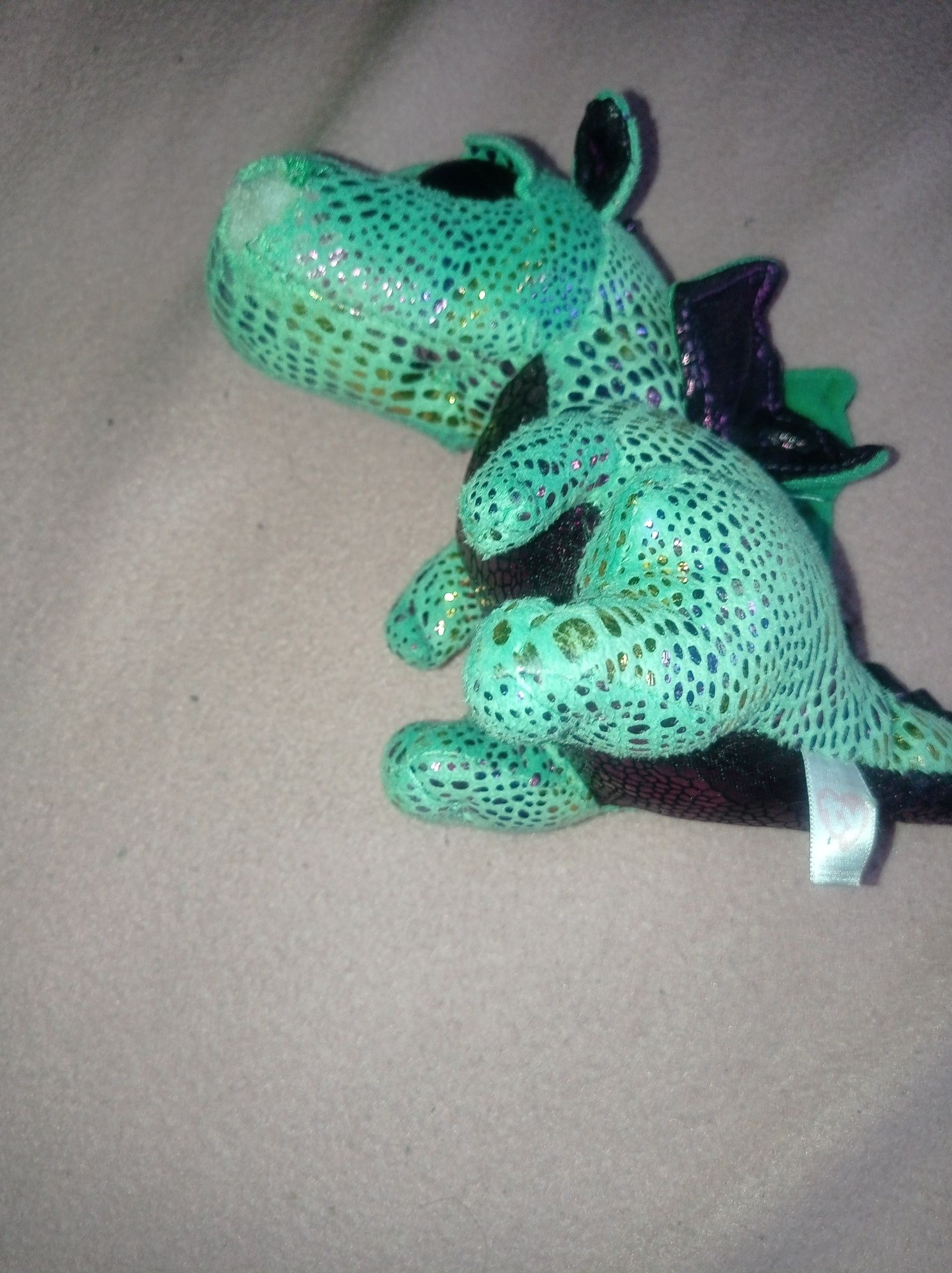 Pluszak bieanie boss dragon duże oczy