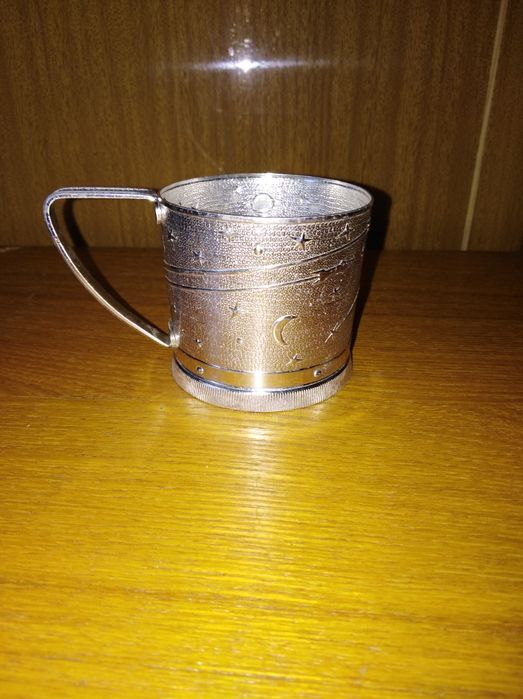 Продам подстаканник под серебро Космос