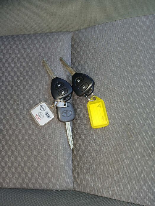 Toyota Hilux 2WD King Cab 2008