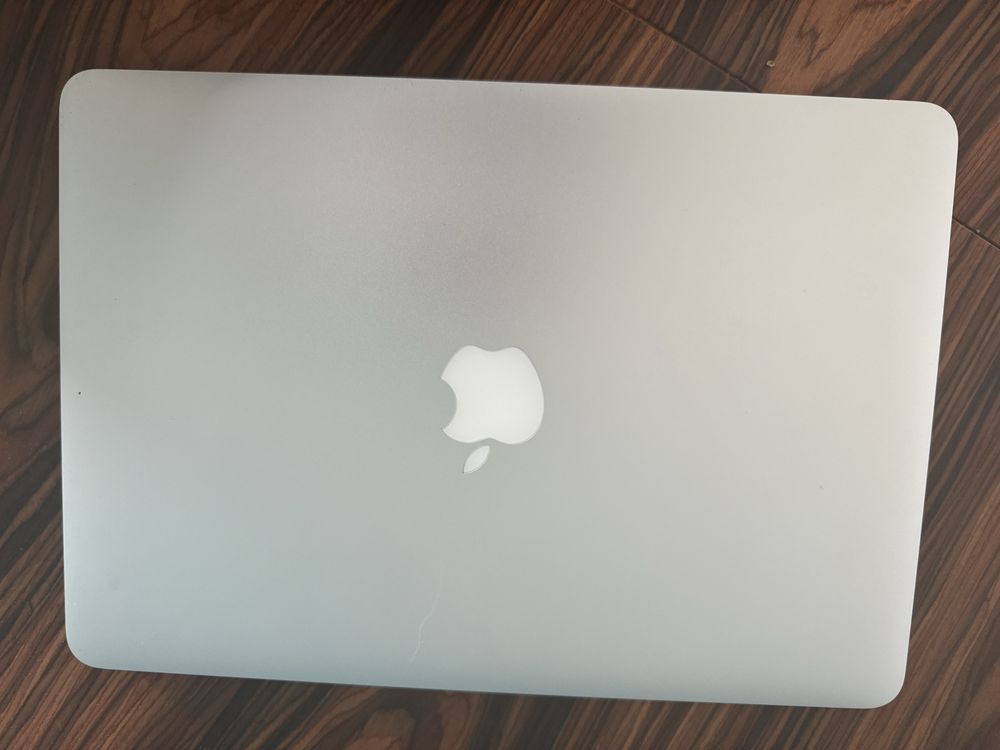 MacBook Pro (Retina, 13-calowy, początek 2015 r.) 