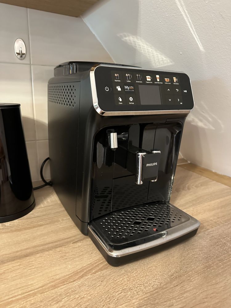 Ekspres Philips Lattego 5400