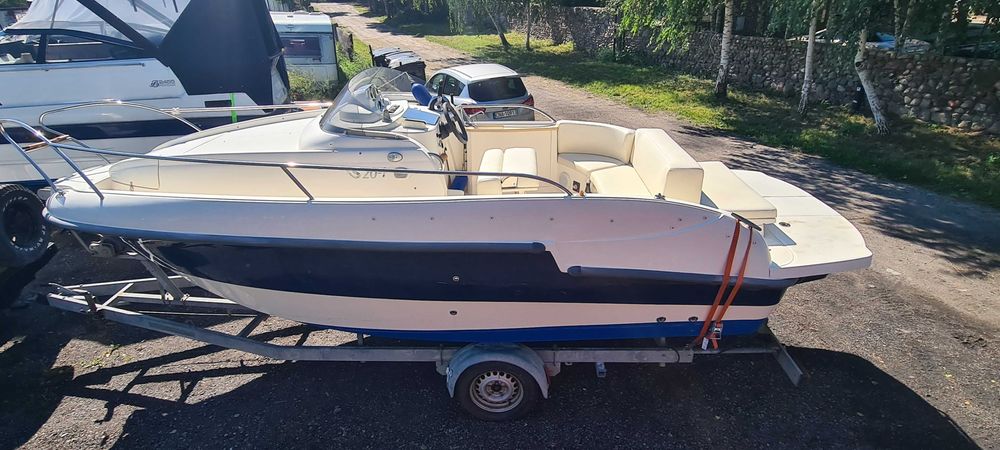 Motorówka łódz motorowa jacht serwis łodzi motorowych napraw bydgoszcz