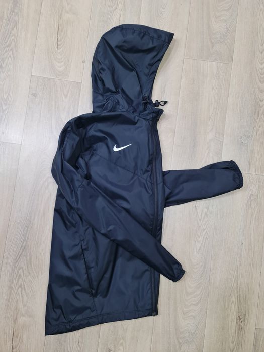 Оригинальная ветровка Nike Team Sideline Rain Jacket (М)