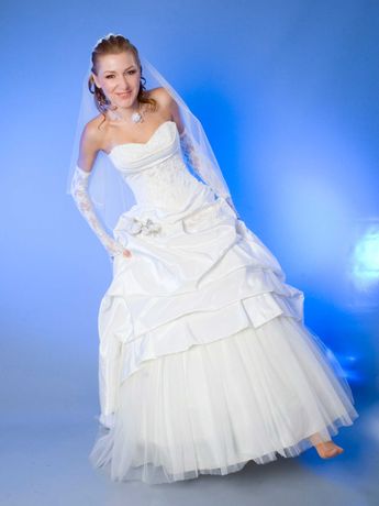 Весільна сукня, дизайнер Оксана Муха