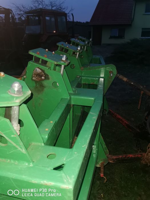 Brona leśna do gałęzi