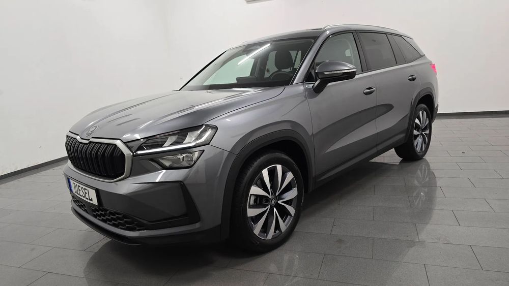 Skoda Kodiaq WIRTUAL BILEDY Neon Kamery Navi dvd alu19 ACC SPORT 7-MIEJSC