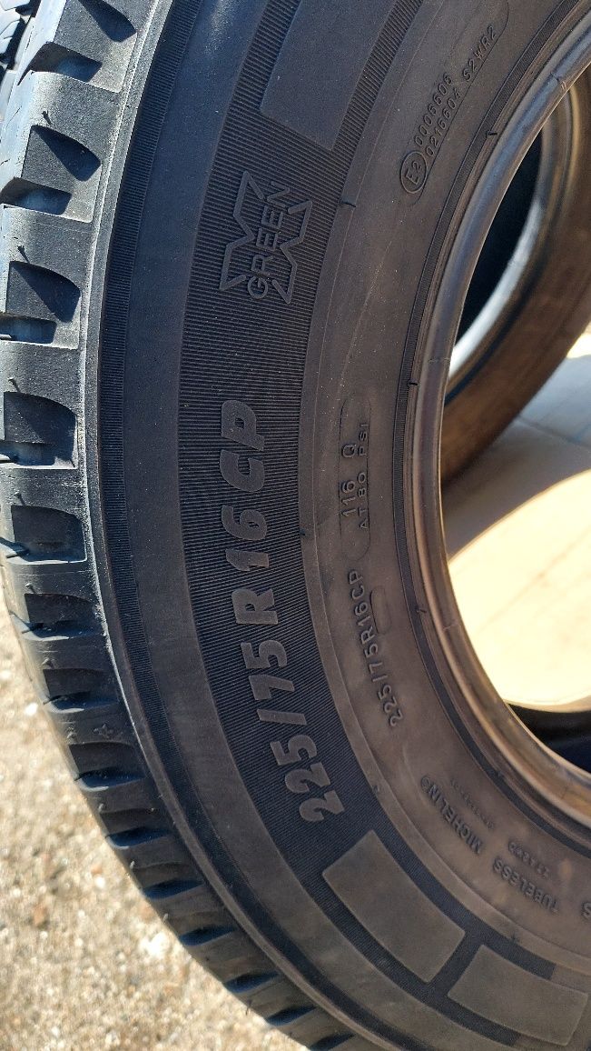 2× 225 75/16C Michelin Agilis Opony letnie