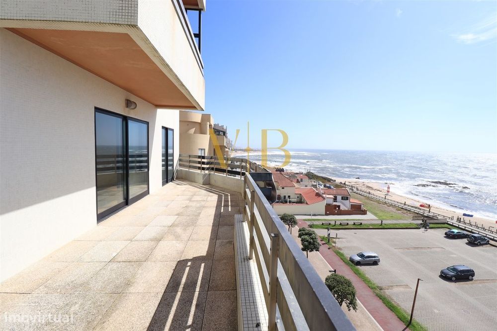 Apartamento T4 na 1ª Linha de Mar em Aver-o-Mar, Póvoa de Varzim