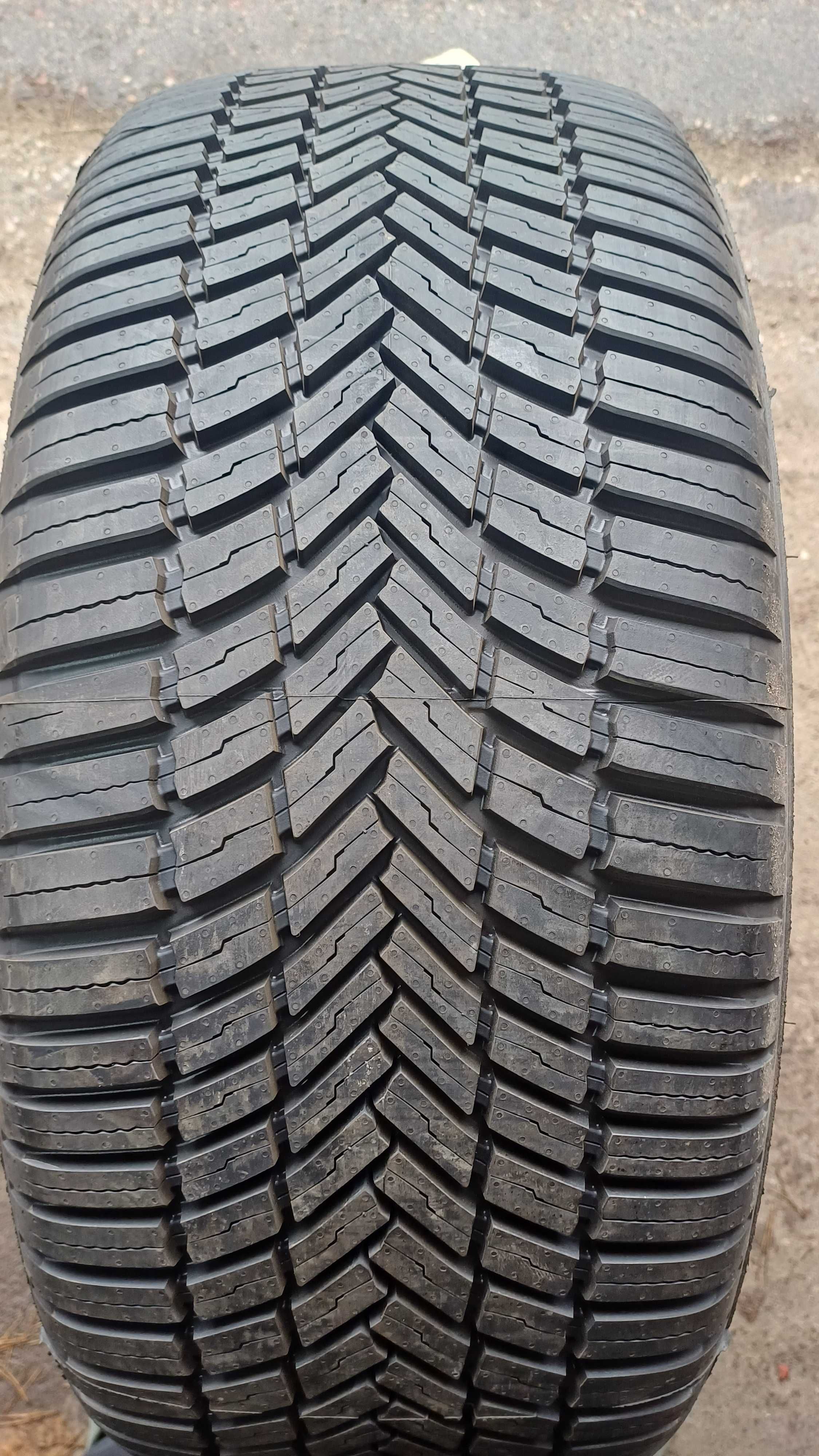 Bridgestone WeatherControl A005 245/45 R19 102V 2019r Demo