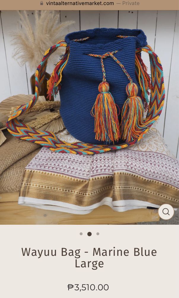 Mala artesanal Wayuu azul escura