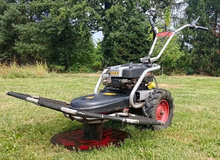 Traktorek DAKR kosiarka rotacyjna dzik wynajem wypożyczalnia