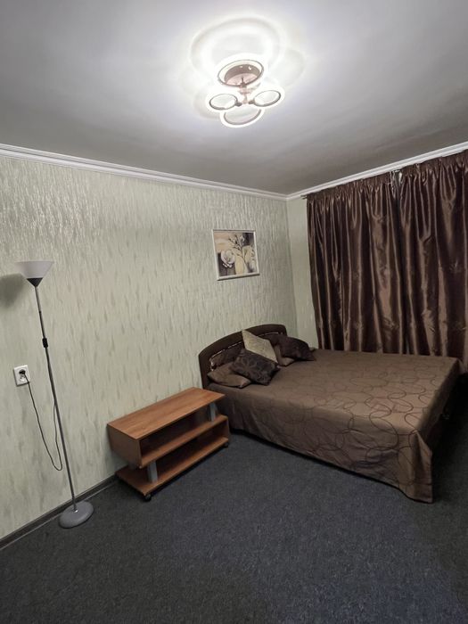 Сдам 1 к кв.-ру.на Космосе  по ул.Сытова  тц,,Варус,,