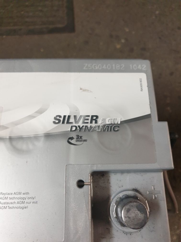 Akumulator AGM 12 Volt Varta H15 Silver Dynamic 105Ah 950a 950 amper