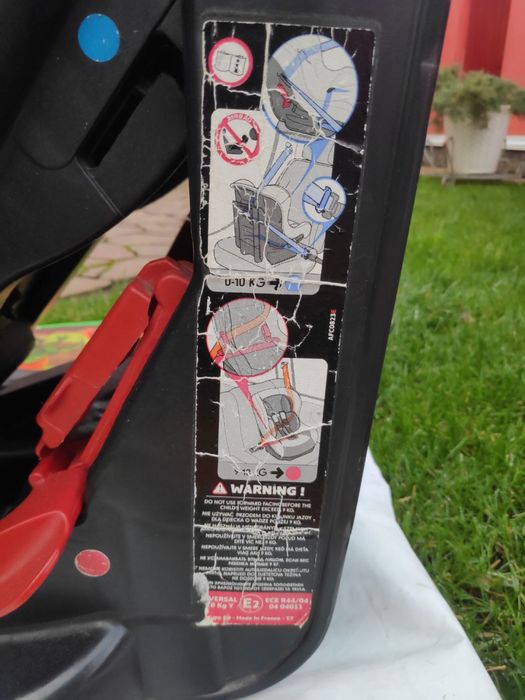 Дитяче автокрісло 0-18 кг