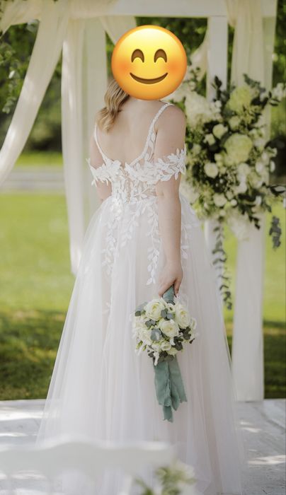 Suknia ślubna - tiul, listki, rekawki