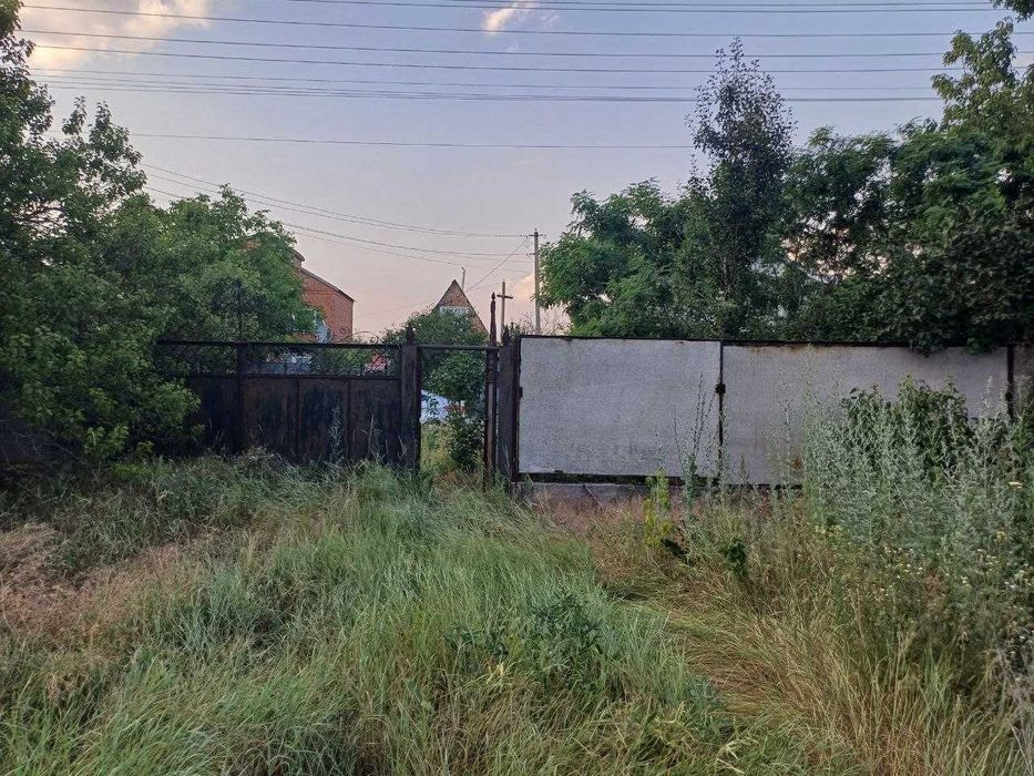 Продам 3 этажный дом 305 кв м в Обуховке, участок 30 соток