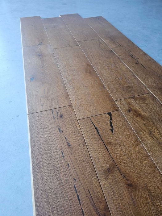 Deska dębowa podłogowa faza, brązowy olej uv, szczotka 13x180 (15 m2)