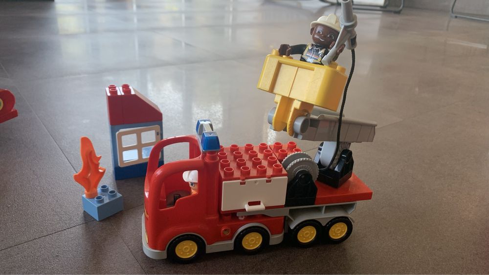 Lego duplo аеропорт