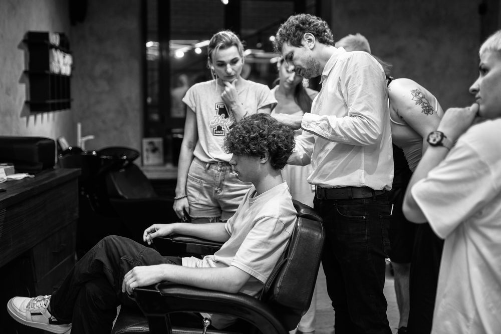 Стрижка чоловіча (мужская) / гоління / оформлення бороди і вусів