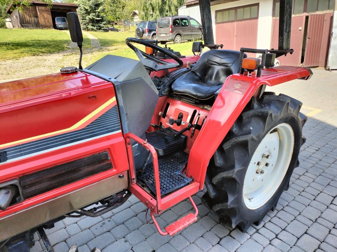Traktor ciągnik yanmar ff 245