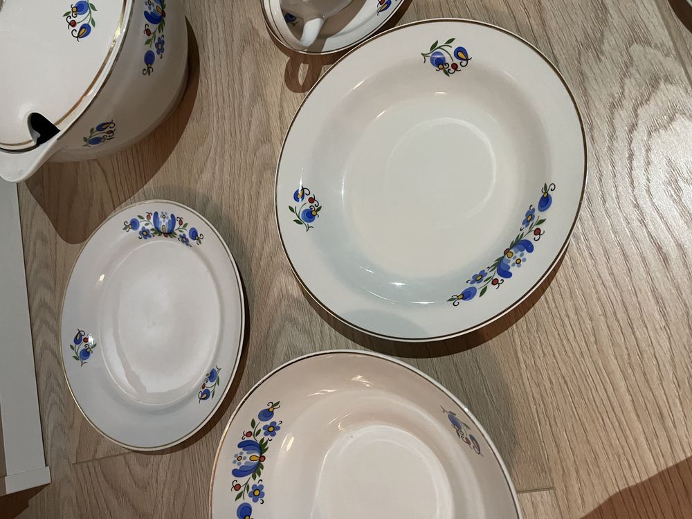 porcelana Lubiana wzory kaszubskie zastawa 6os talerze waza sosjerka