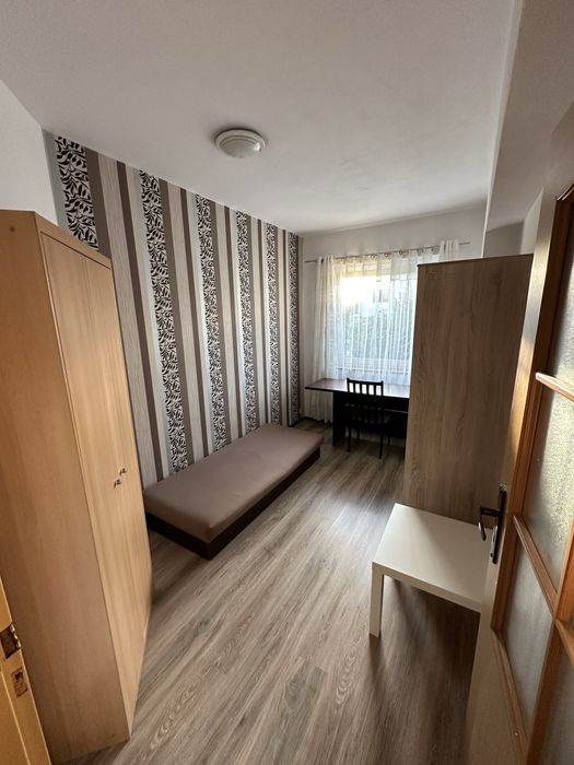 Wynajmę pokój dla dziewczyny w mieszkaniu studenckim