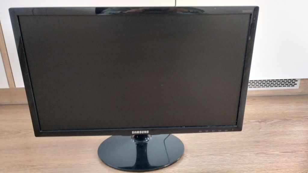 Monitor Samsung s24d330h