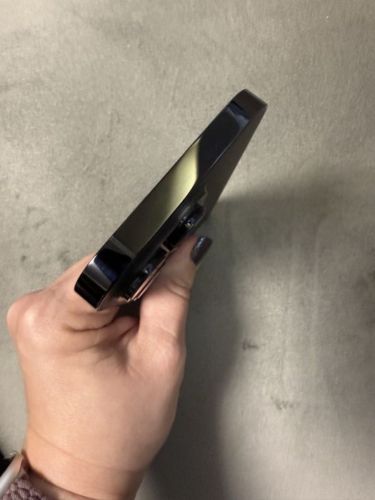 Продам iPhone 14 pro 128 space black