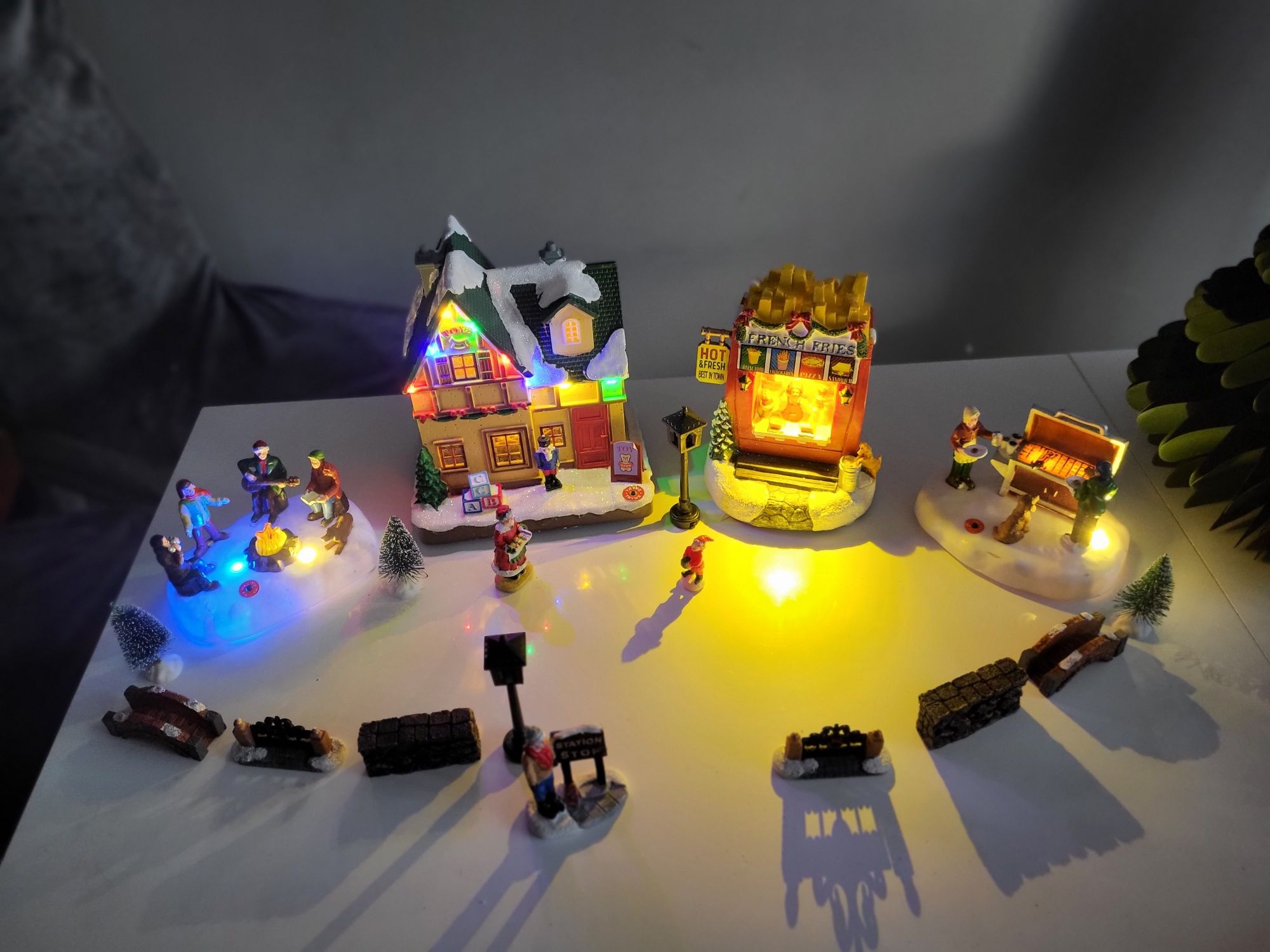 Dekoracja świąteczna miasteczko Magic Village