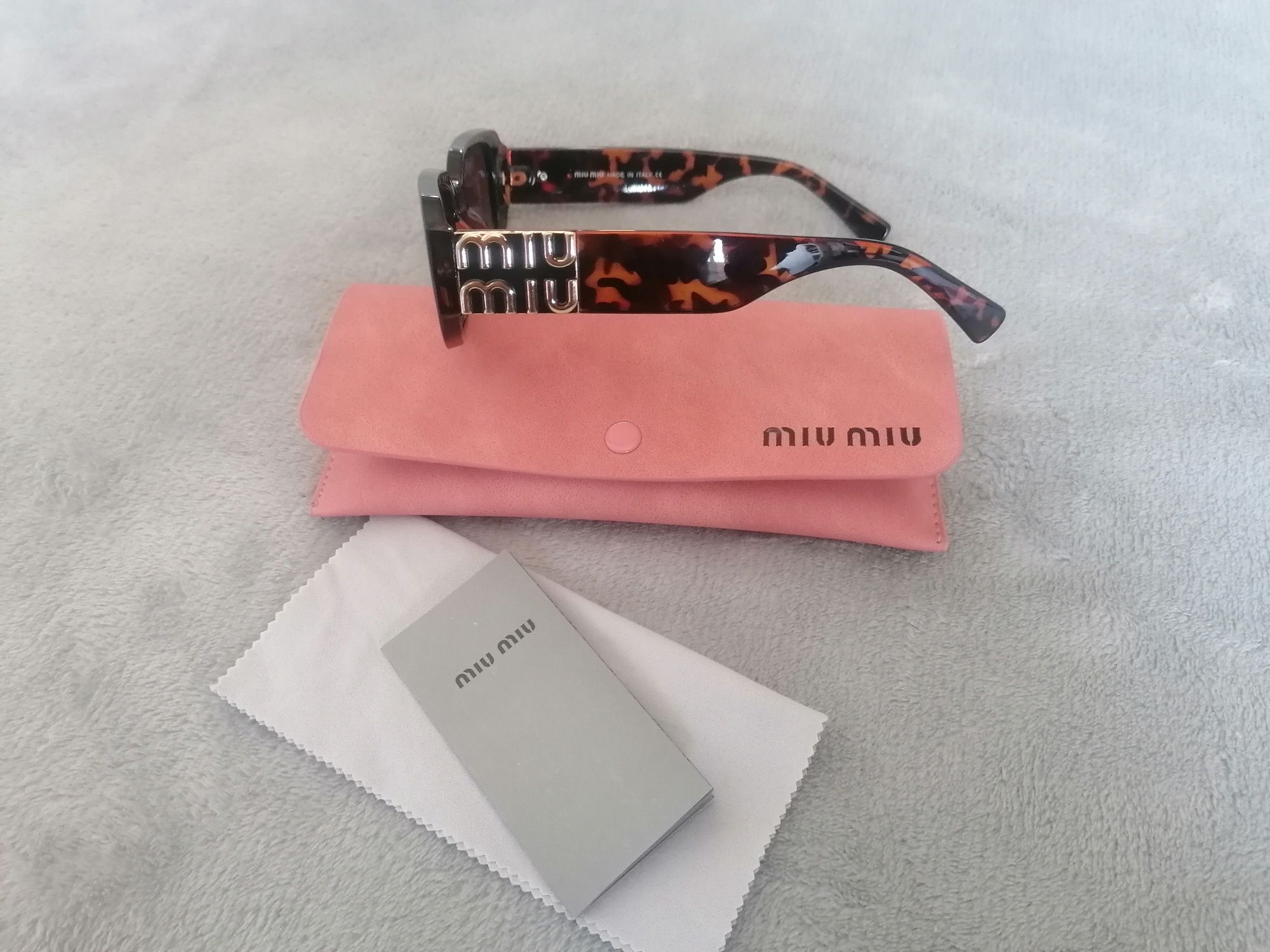 Oculos de sol Miu Miu