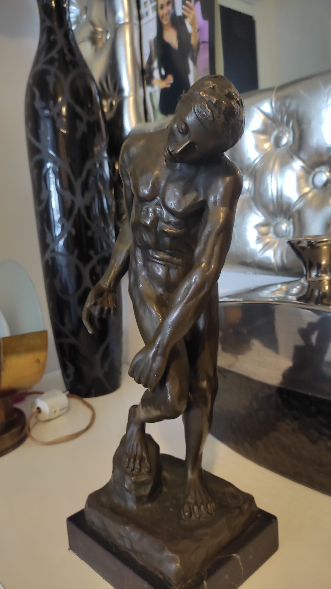 Stara figura z brązu galeryjna