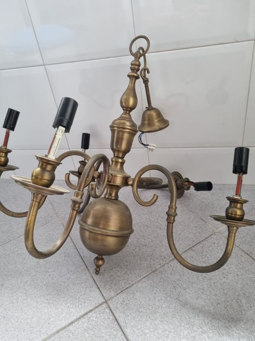 Candeeiro de tecto, em latão (antigo)