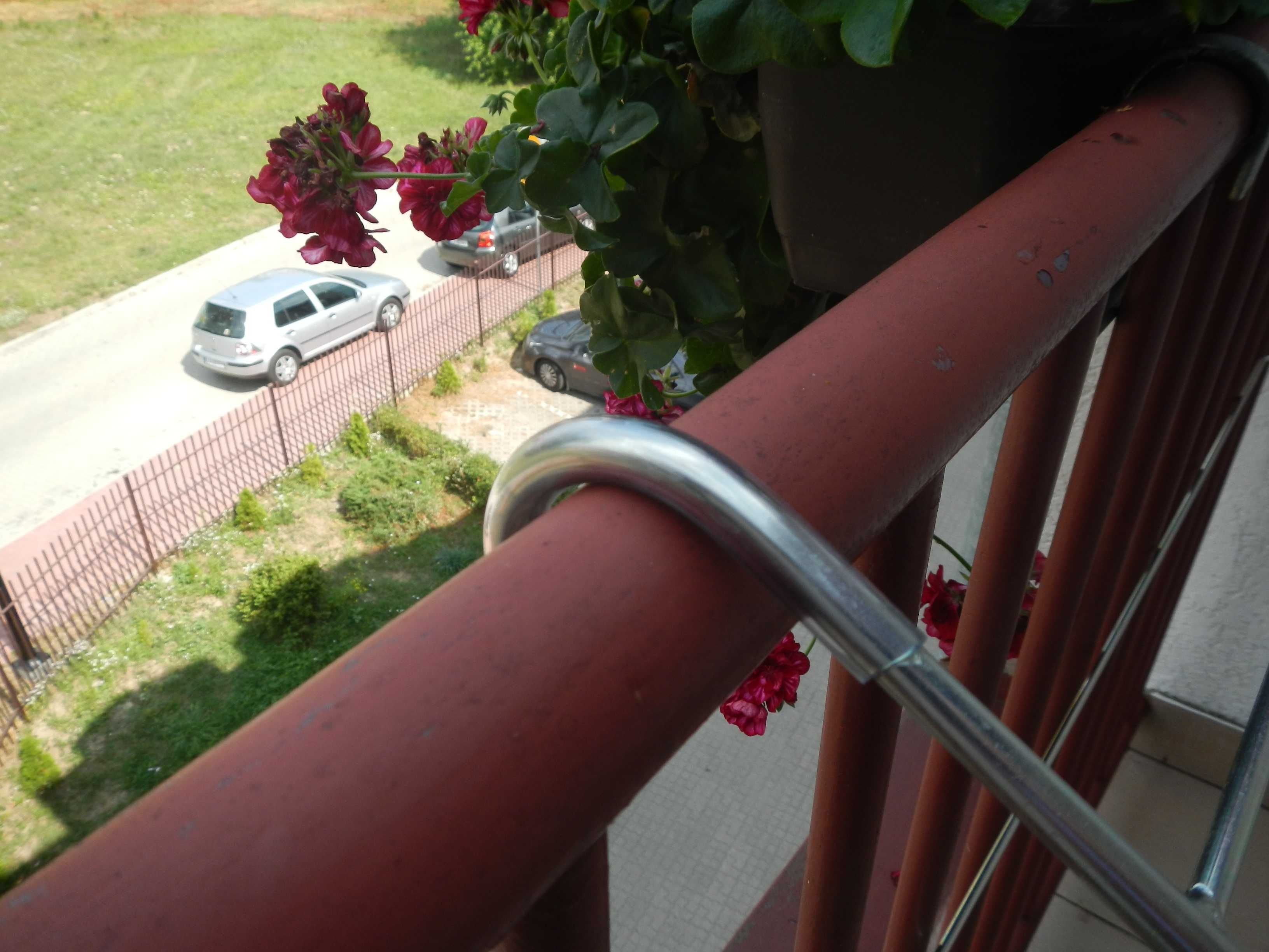 suszarka na ubrania na balkon na taras na lata nierdzewna ocynkowana