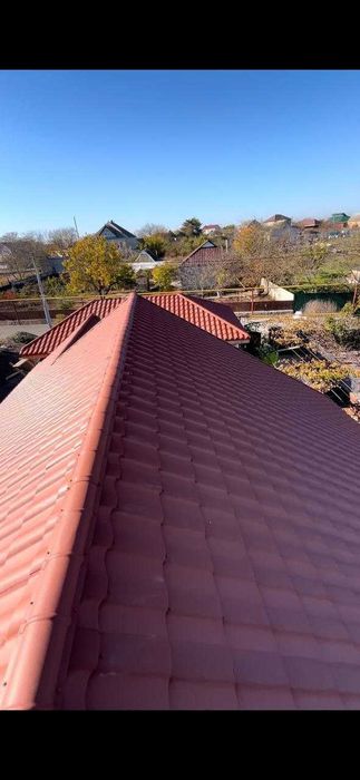 Покрівельні роботи найкраща ціна. Кровельщики, крыша металочерепиця