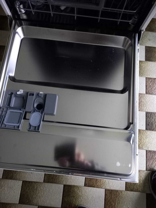 Máquina lavar loiça Electrolux