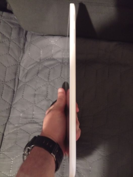 Samsung Galaxy Tab E SM-T561