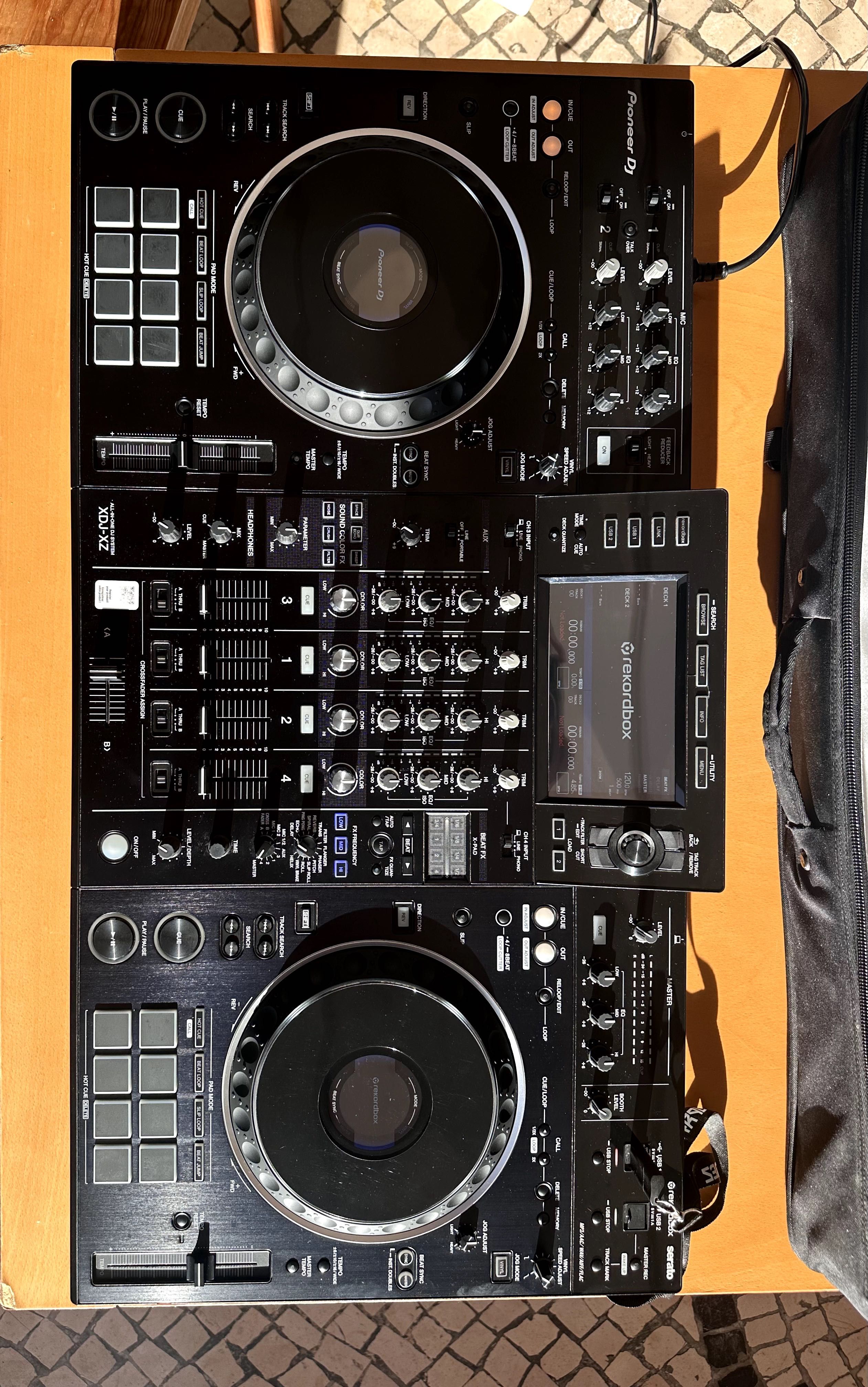 Controladora Pioneer XDJ-XZ (All in one) + Mala UDG