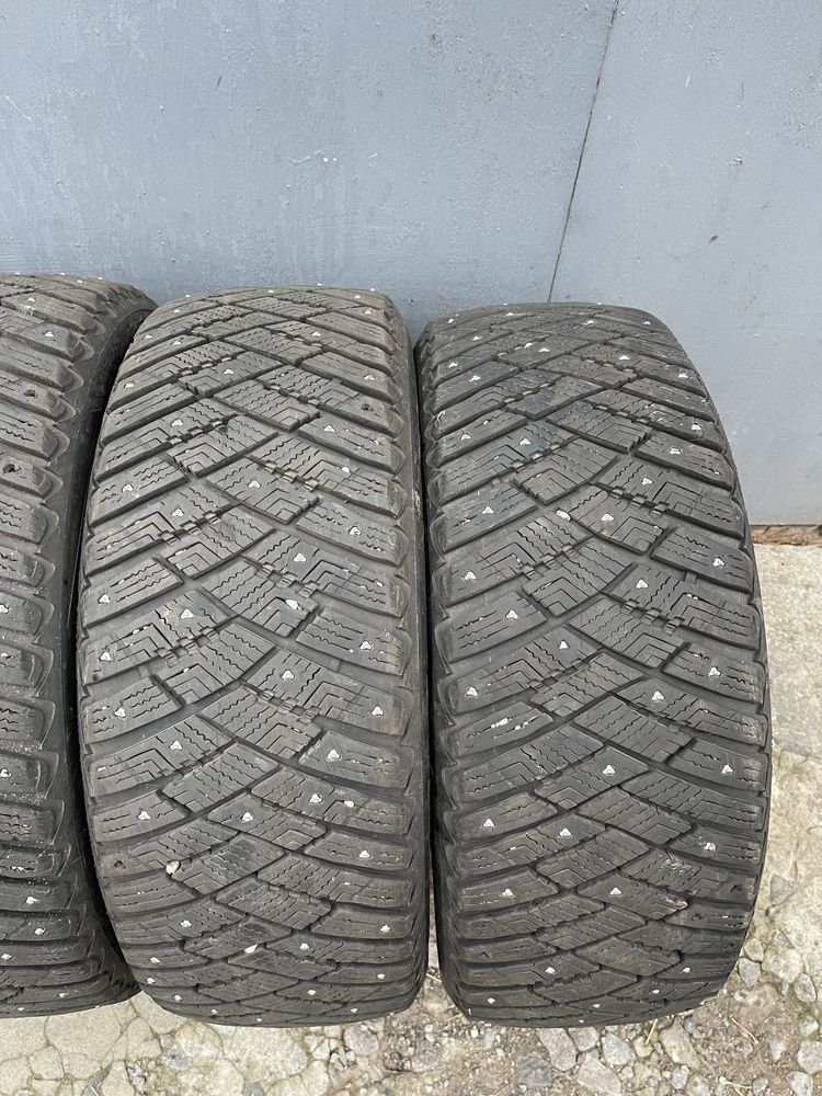 Резина GOODYEAR  215/55/17